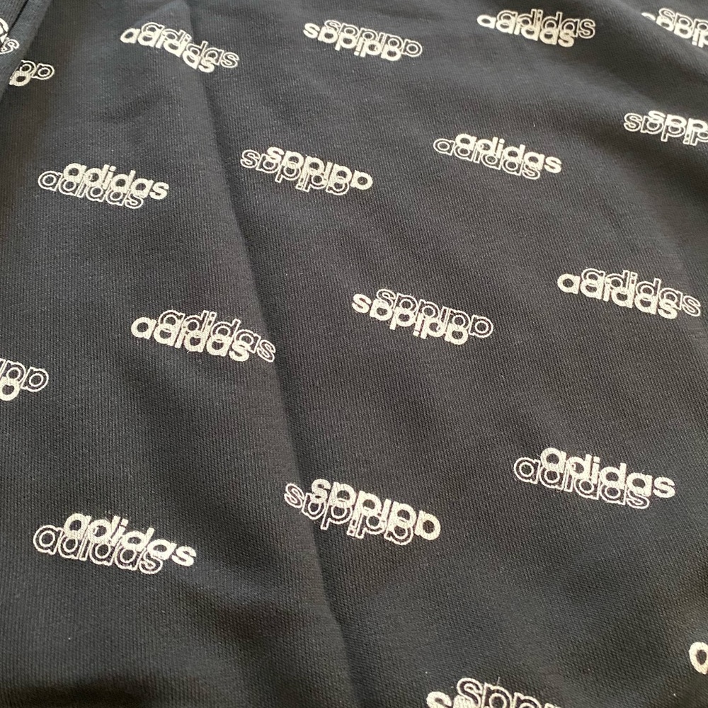 NEW ADIDAS Graphic Men’s Sweatshirt - Picture 9 of 16